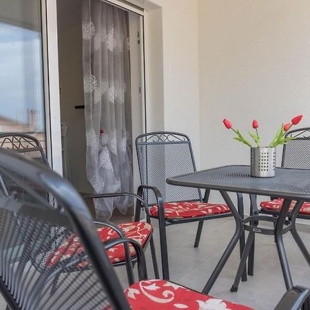 Michelle Apartamento Crikvenica Exterior foto