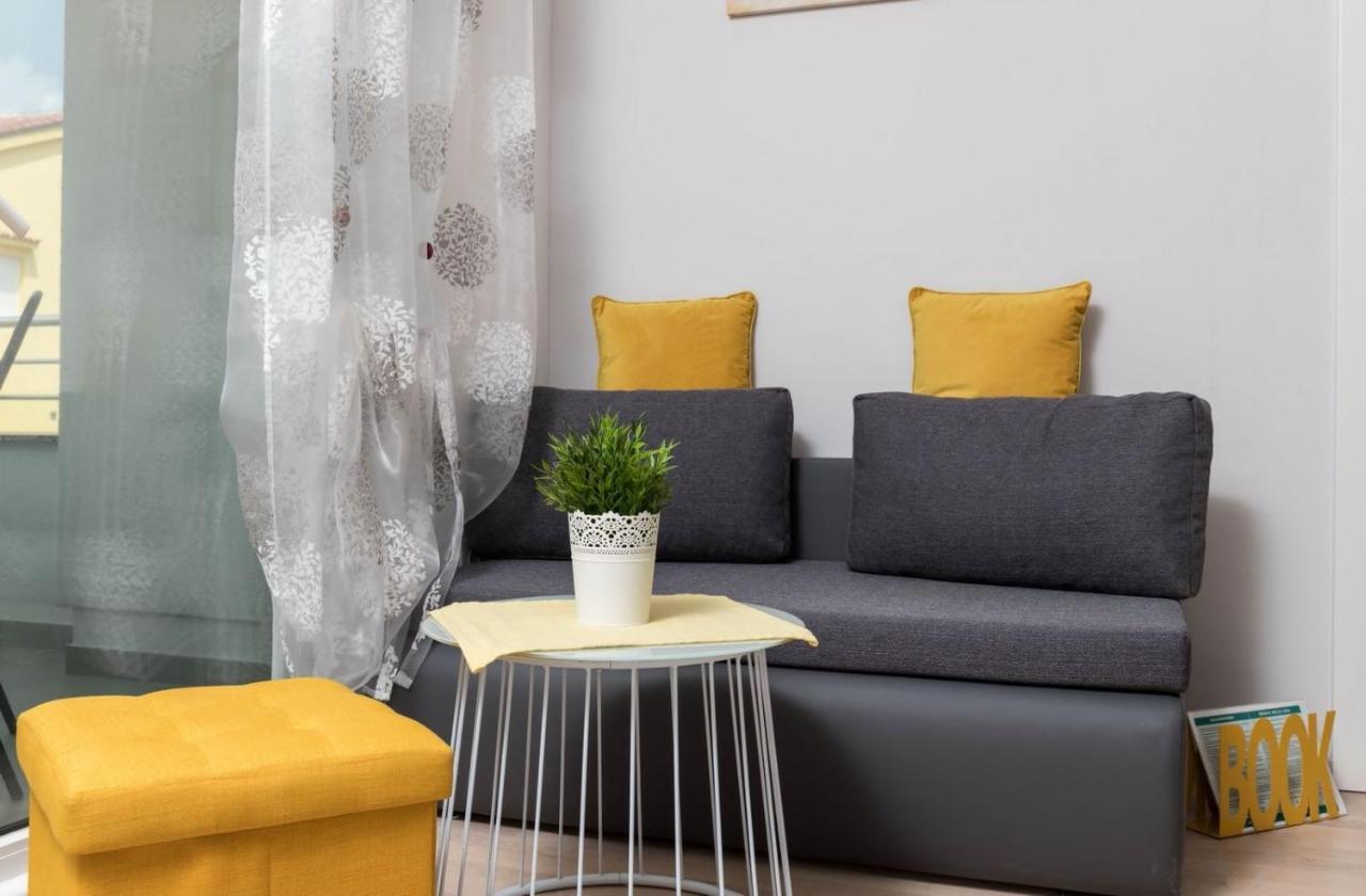 Michelle Apartamento Crikvenica Exterior foto