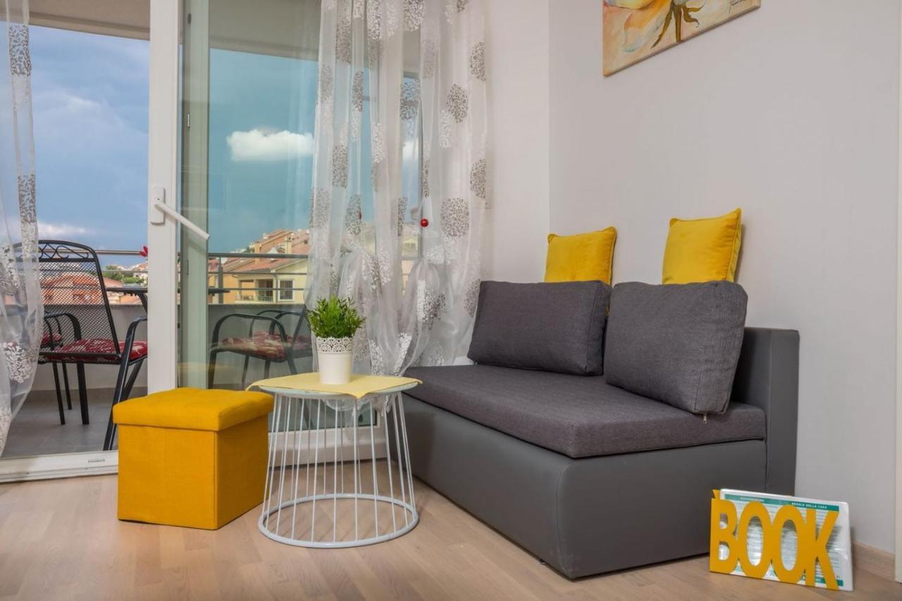 Michelle Apartamento Crikvenica Exterior foto