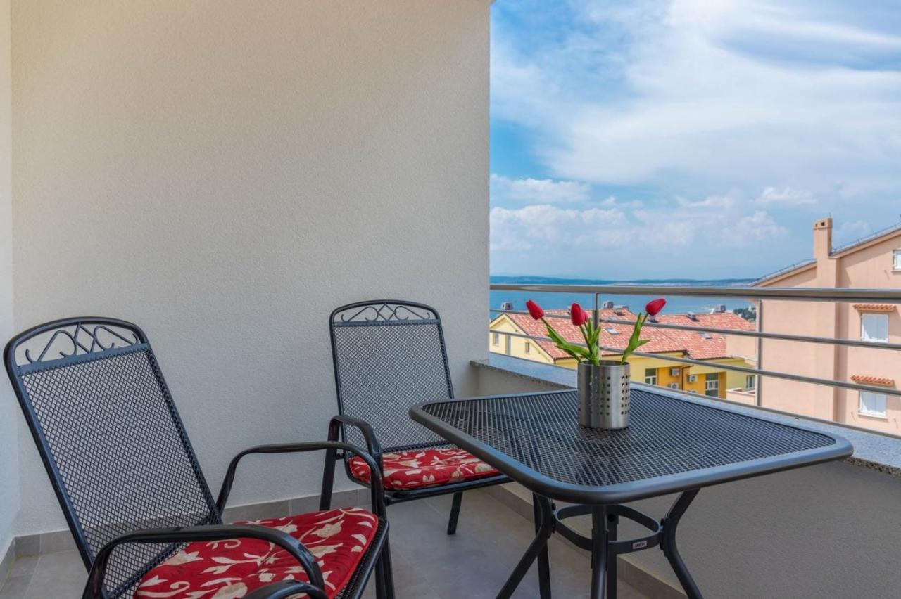 Michelle Apartamento Crikvenica Exterior foto