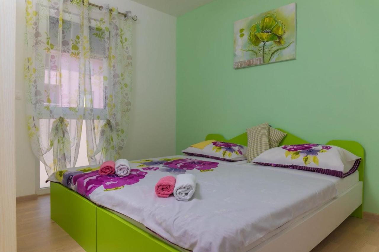 Michelle Apartamento Crikvenica Exterior foto
