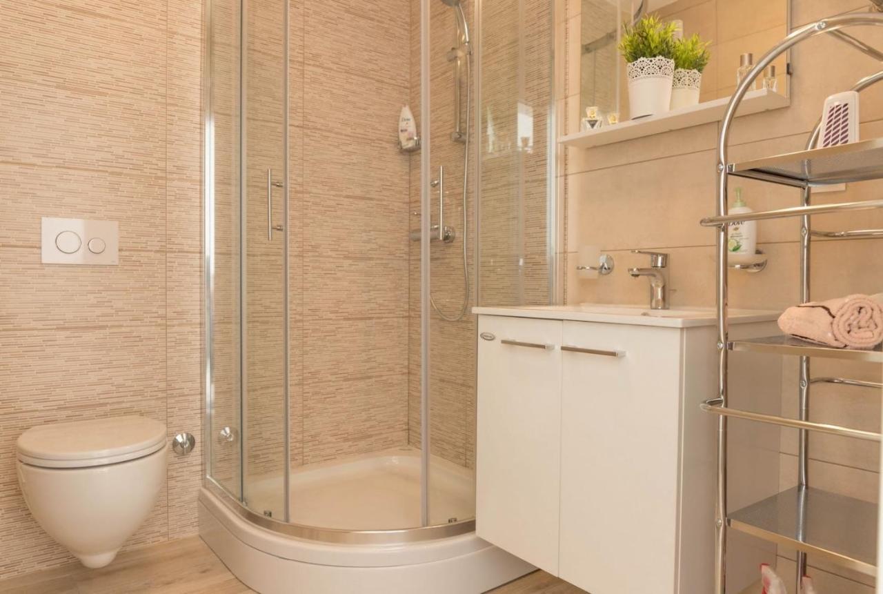 Michelle Apartamento Crikvenica Exterior foto